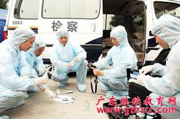 2014�� �� �t �W �� �I �� �I ǰ �� �c �� �I �� ��